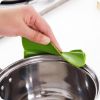 Silicone Funnel Pour Spout Pot Round Deflector Edge Kitchen Tools - 1pc
